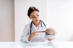 When to See a Neurologist for Headaches
